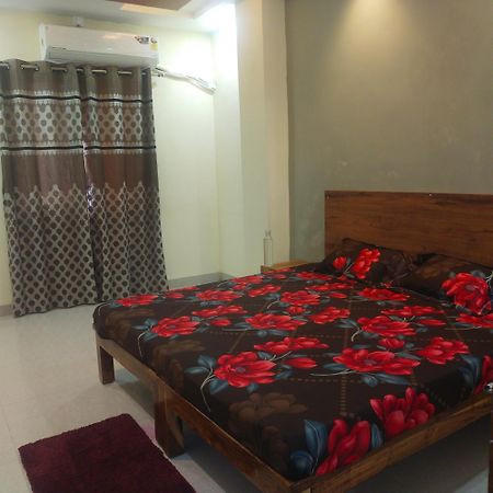 Anant Home Stay اوجاين المظهر الخارجي الصورة