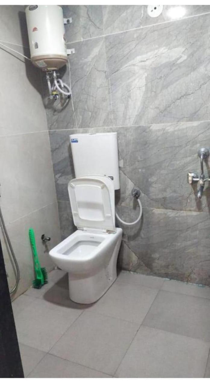 Anant Home Stay اوجاين المظهر الخارجي الصورة