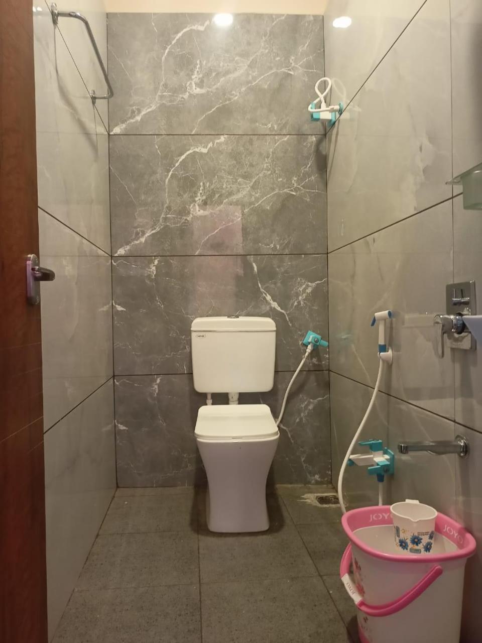 Anant Home Stay اوجاين المظهر الخارجي الصورة